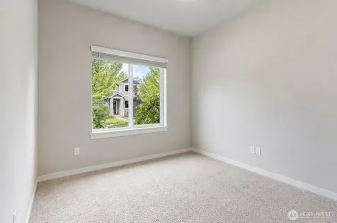 10053 56th Avenue NE Marysville WA 98270