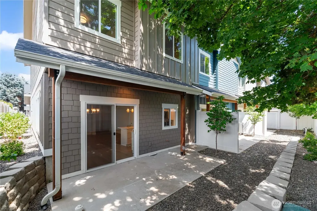 1030 Finch Lane Wenatchee WA 98801