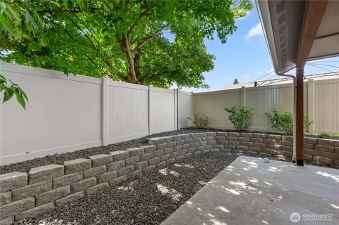 1030 Finch Lane Wenatchee WA 98801