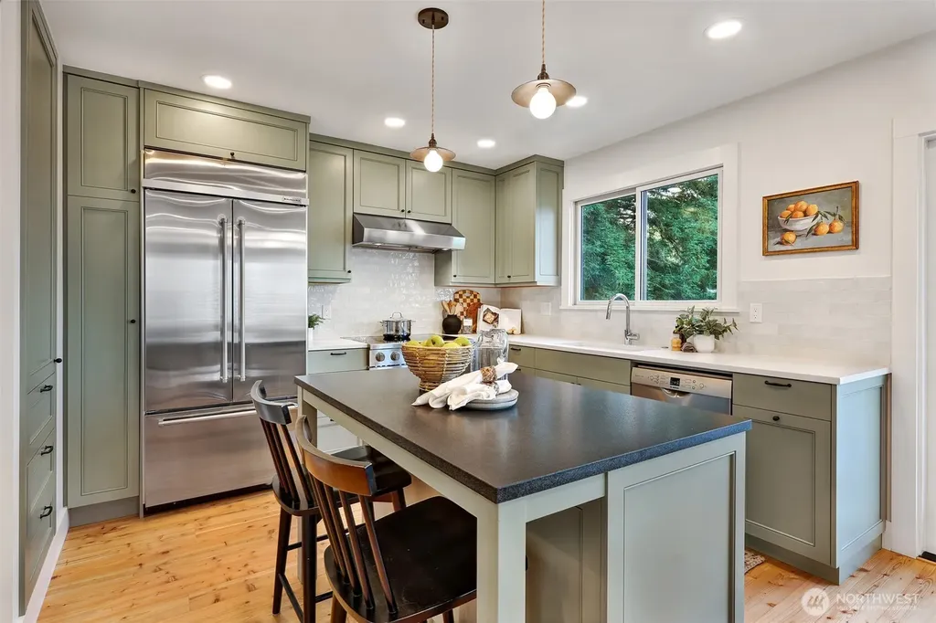 4011 SW Massachusetts Street Seattle WA 98116