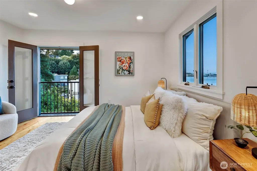 4011 SW Massachusetts Street Seattle WA 98116