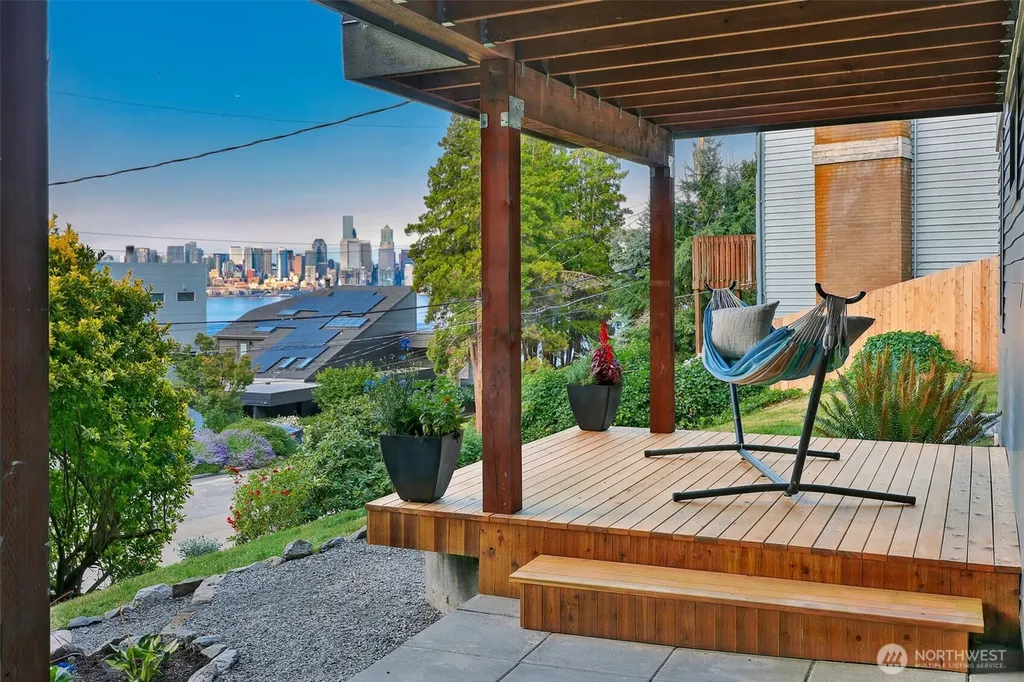 4011 SW Massachusetts Street Seattle WA 98116