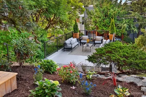 4011 SW Massachusetts Street Seattle WA 98116