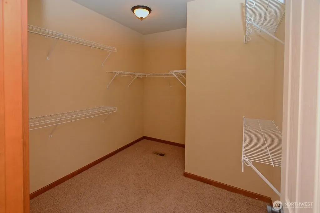 10123 88th Court SW Lakewood WA 98498