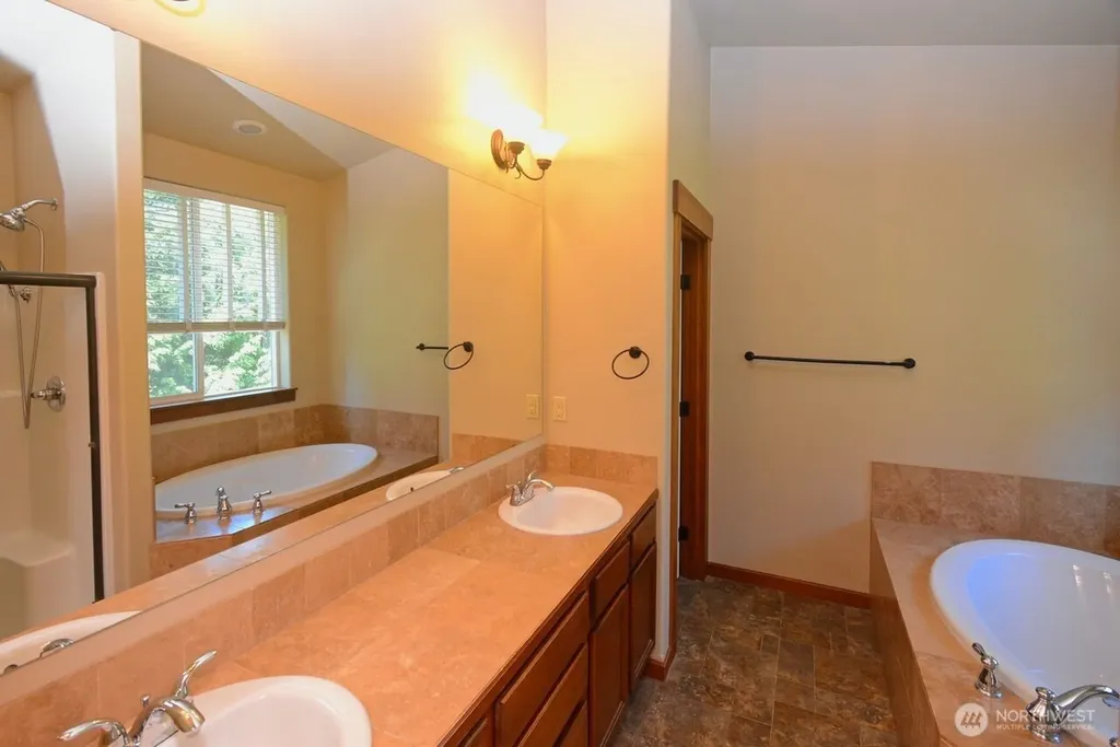 10123 88th Court SW Lakewood WA 98498