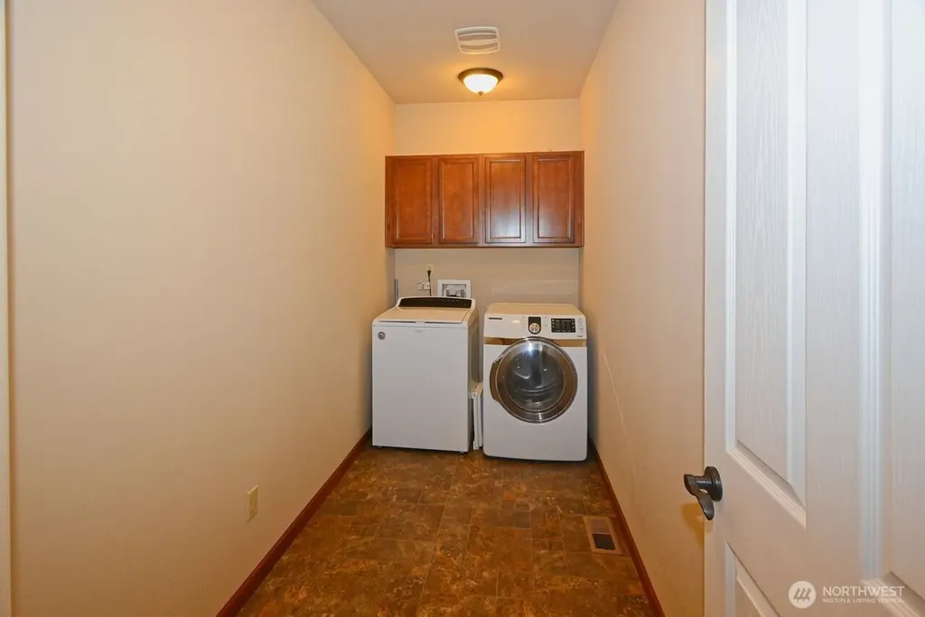 10123 88th Court SW Lakewood WA 98498