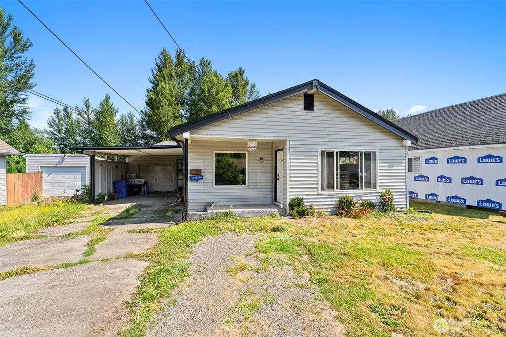 1101 Elm Street Kelso WA 98626
