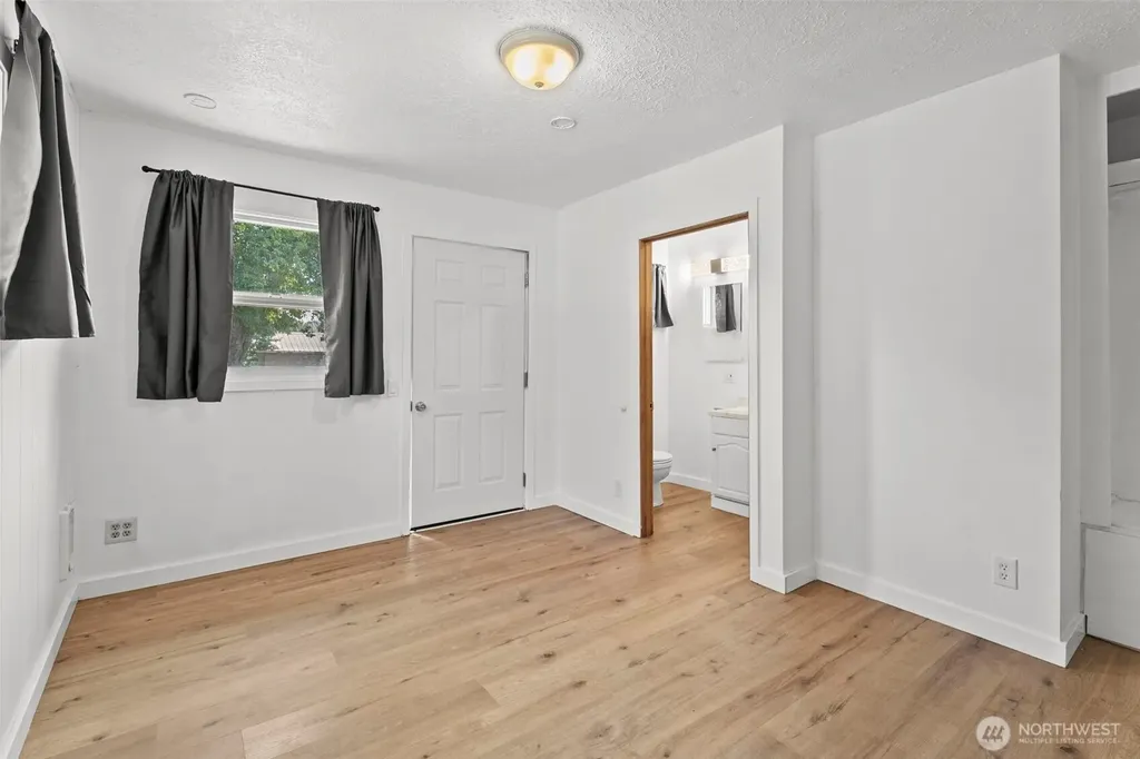 1101 Elm Street Kelso WA 98626