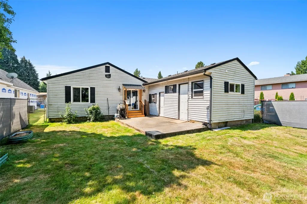 1101 Elm Street Kelso WA 98626