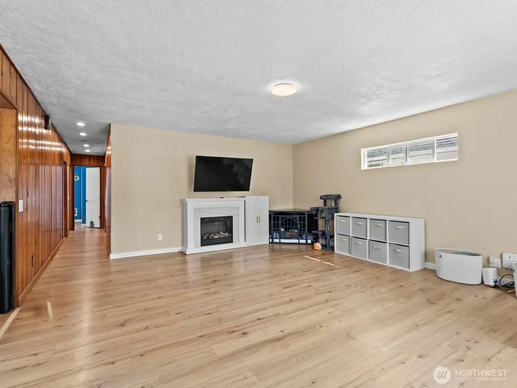 1101 Elm Street Kelso WA 98626