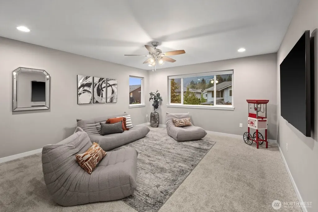 356 Vaughan Boulevard NE North Bend WA 98045