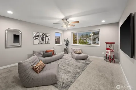 356 Vaughan Boulevard NE North Bend WA 98045