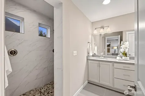 356 Vaughan Boulevard NE North Bend WA 98045