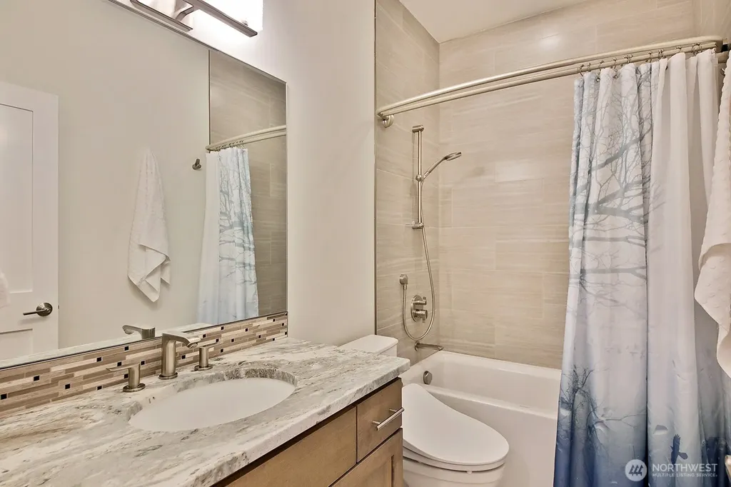 512 Cascade Avenue Langley WA 98260