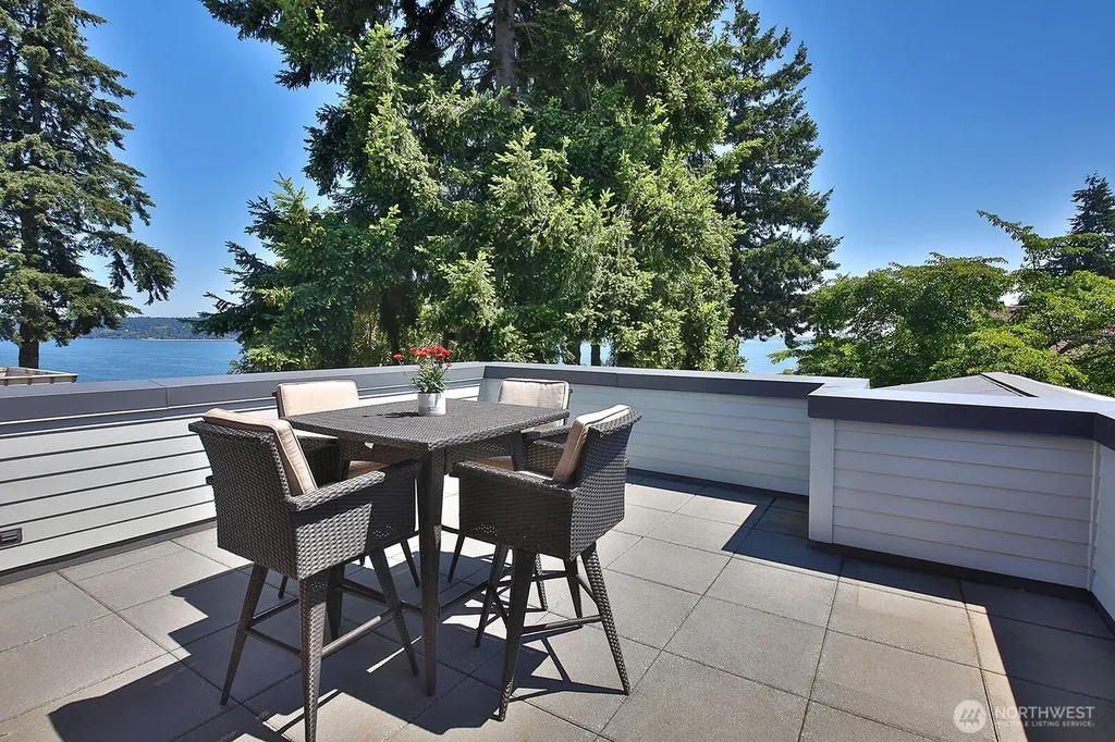 512 Cascade Avenue Langley WA 98260