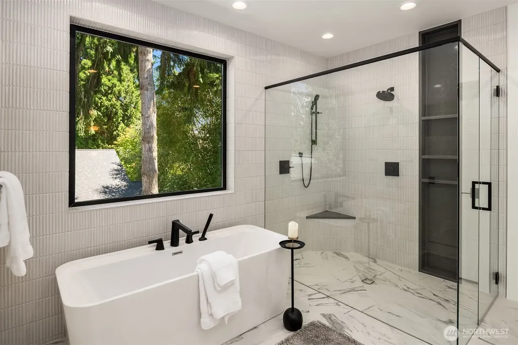 719 19th Lane W Kirkland WA 98033