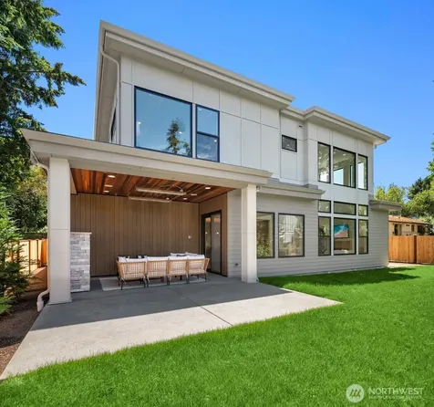 719 19th Lane W Kirkland WA 98033