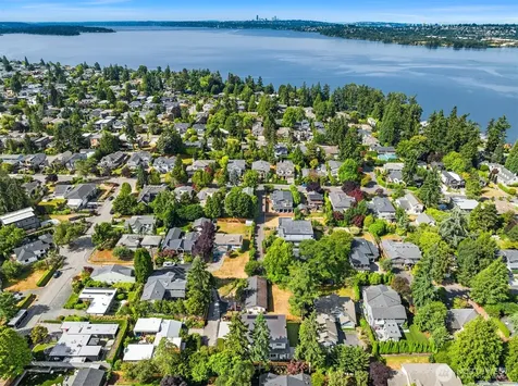 719 19th Lane W Kirkland WA 98033