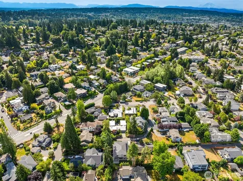 719 19th Lane W Kirkland WA 98033
