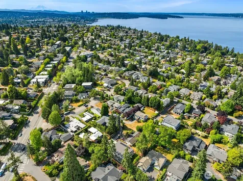 719 19th Lane W Kirkland WA 98033