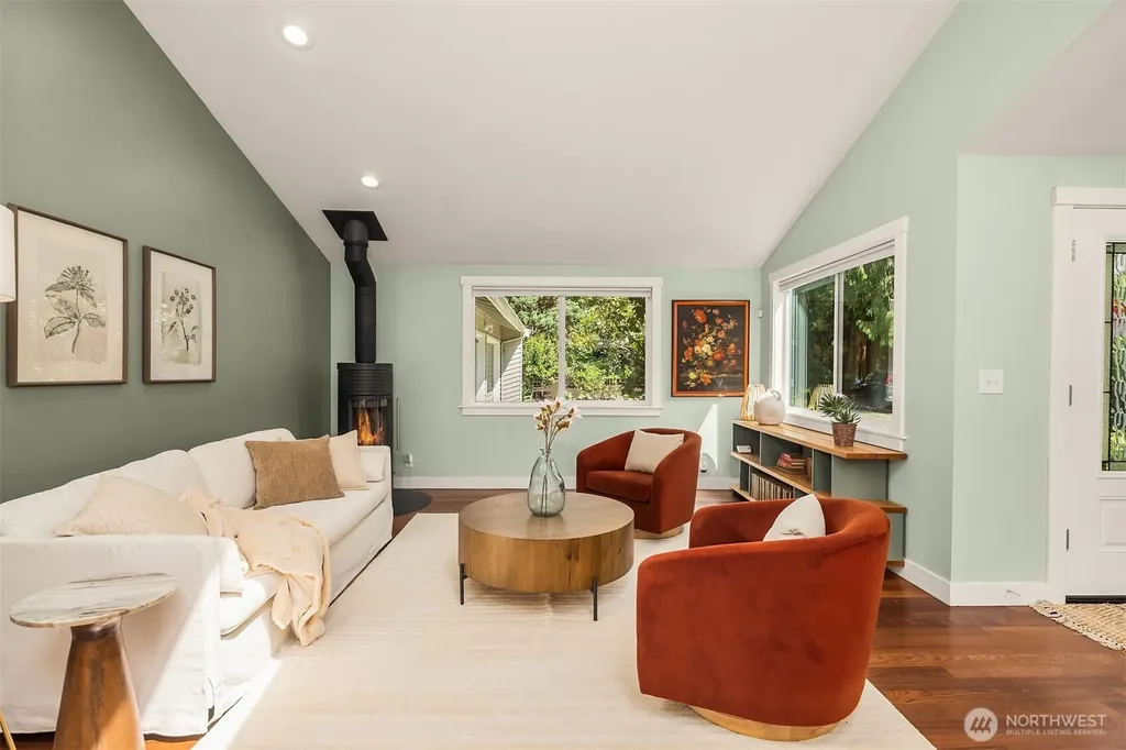 11471 Kallgren Road NE Bainbridge Island WA 98110