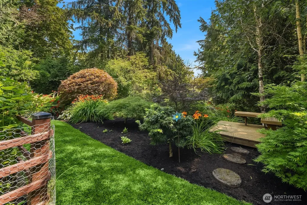 11471 Kallgren Road NE Bainbridge Island WA 98110
