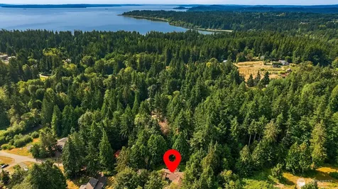11471 Kallgren Road NE Bainbridge Island WA 98110