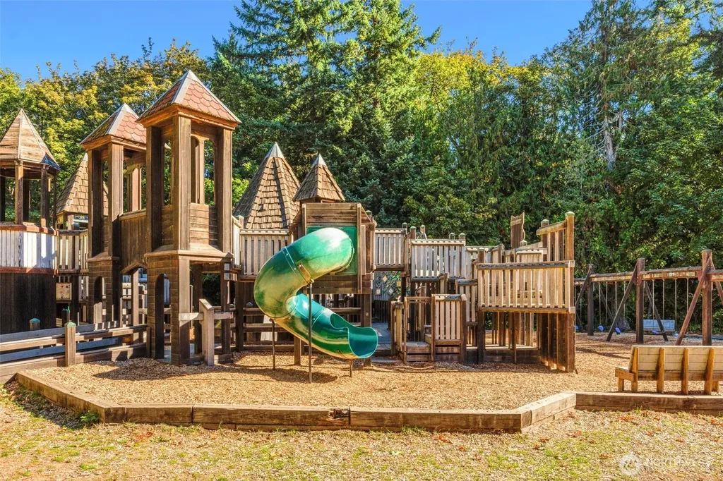 7624 NE Bothell Way Kenmore WA 98028