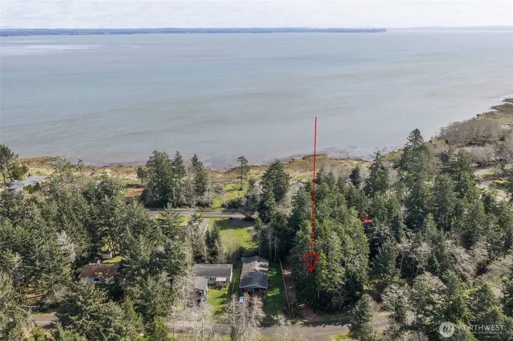 736 Chenois Avenue NE Ocean Shores WA 98569