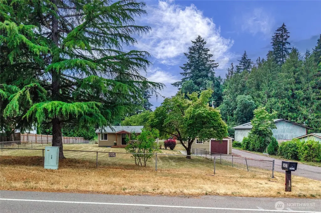 2437 Rocky Point Road NW Bremerton WA 98312