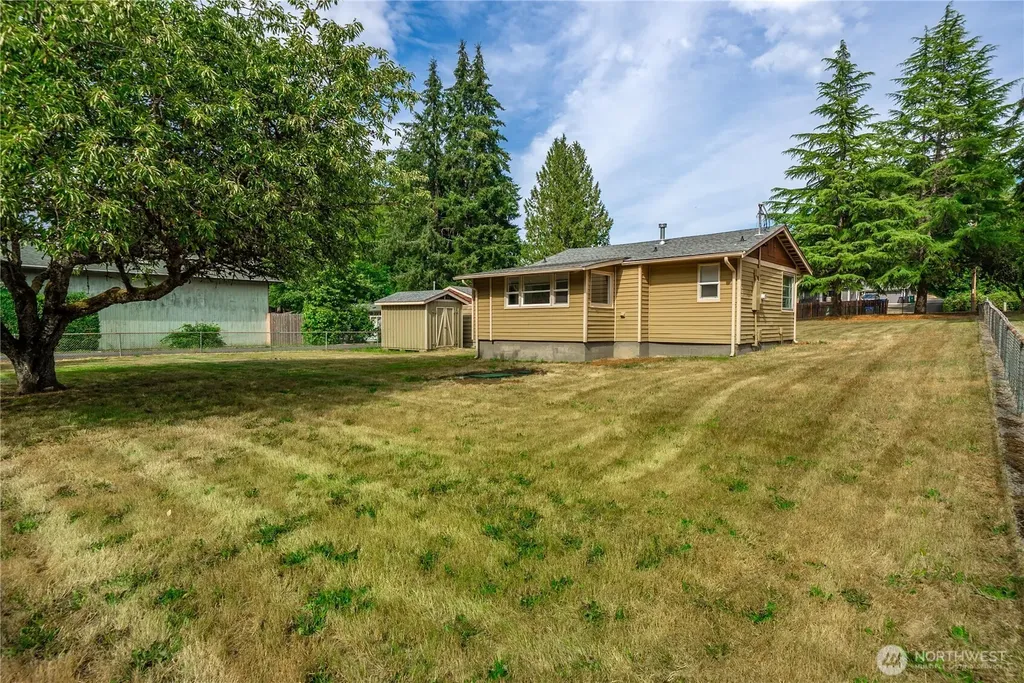 2437 Rocky Point Road NW Bremerton WA 98312