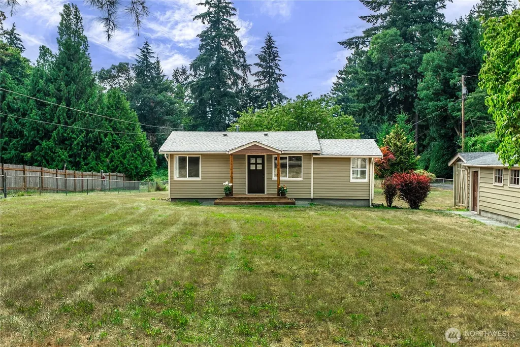 2437 Rocky Point Road NW Bremerton WA 98312