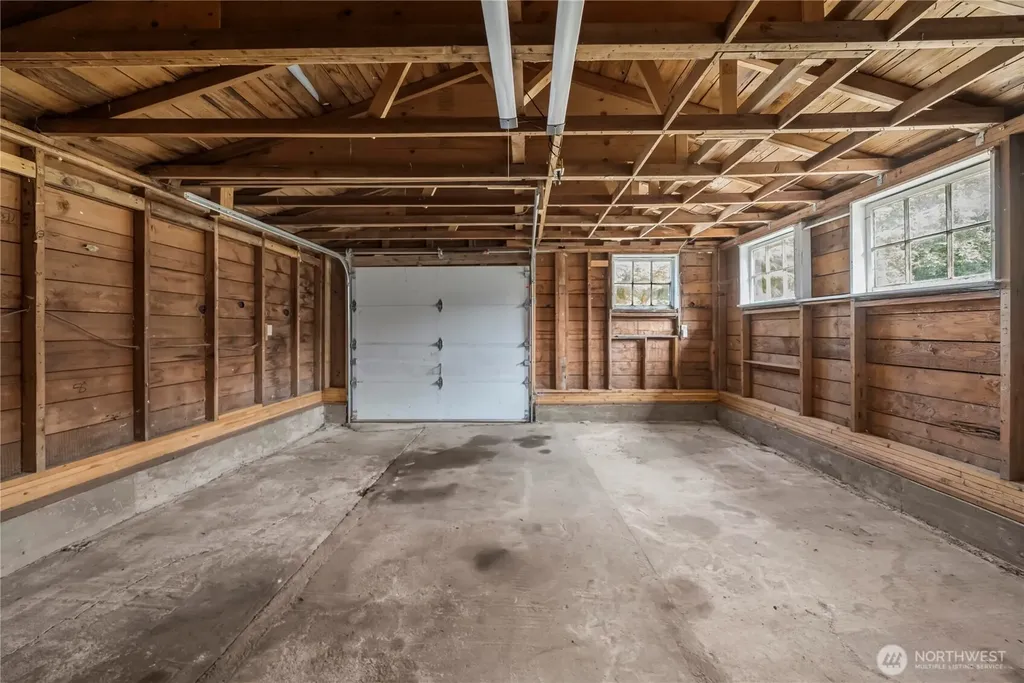 2437 Rocky Point Road NW Bremerton WA 98312