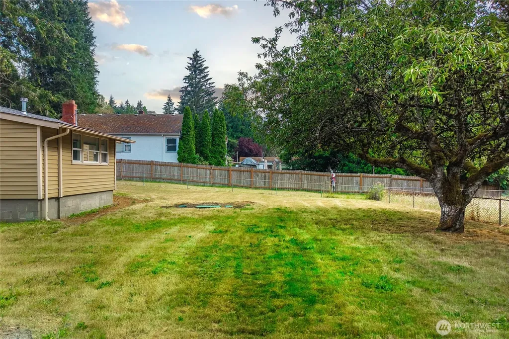 2437 Rocky Point Road NW Bremerton WA 98312