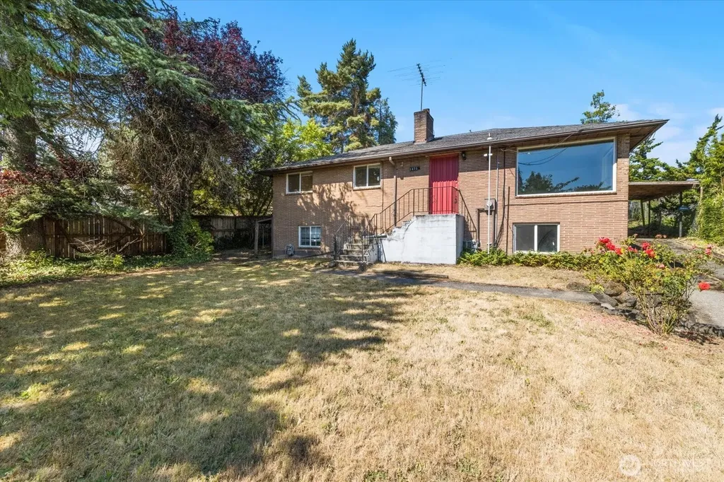 14709 58th Avenue S Tukwila WA 98168