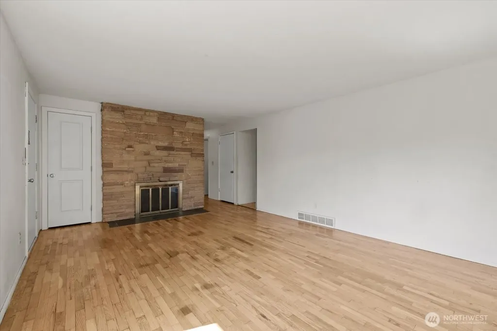 14709 58th Avenue S Tukwila WA 98168