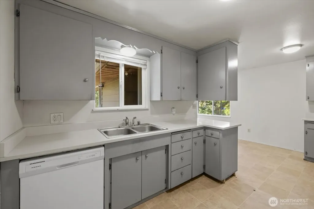 14709 58th Avenue S Tukwila WA 98168