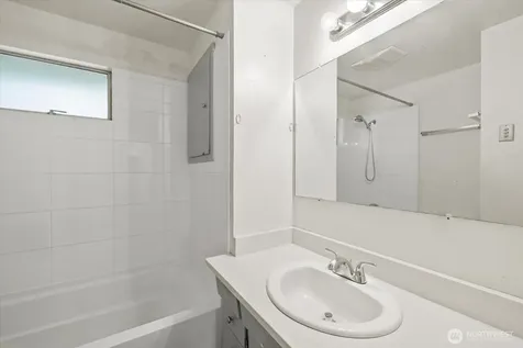14709 58th Avenue S Tukwila WA 98168
