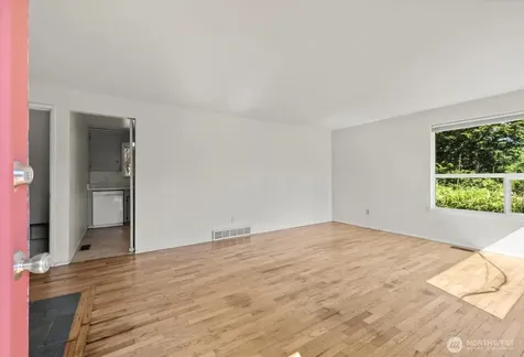 14709 58th Avenue S Tukwila WA 98168