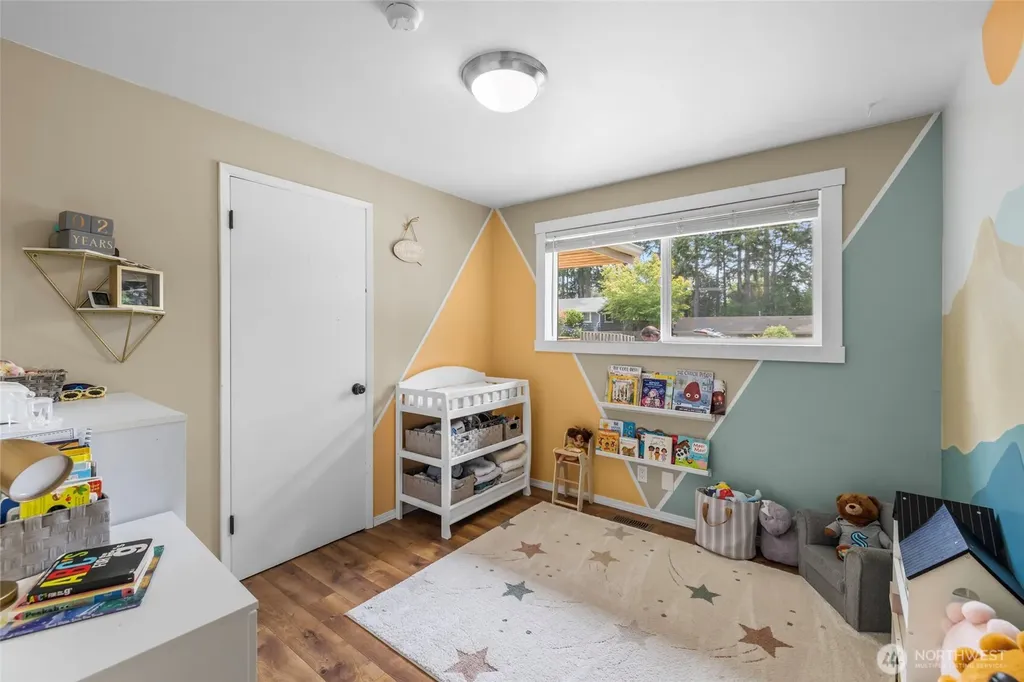 1580 NE 11th Avenue Oak Harbor WA 98277