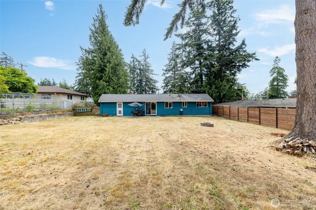 1580 NE 11th Avenue Oak Harbor WA 98277
