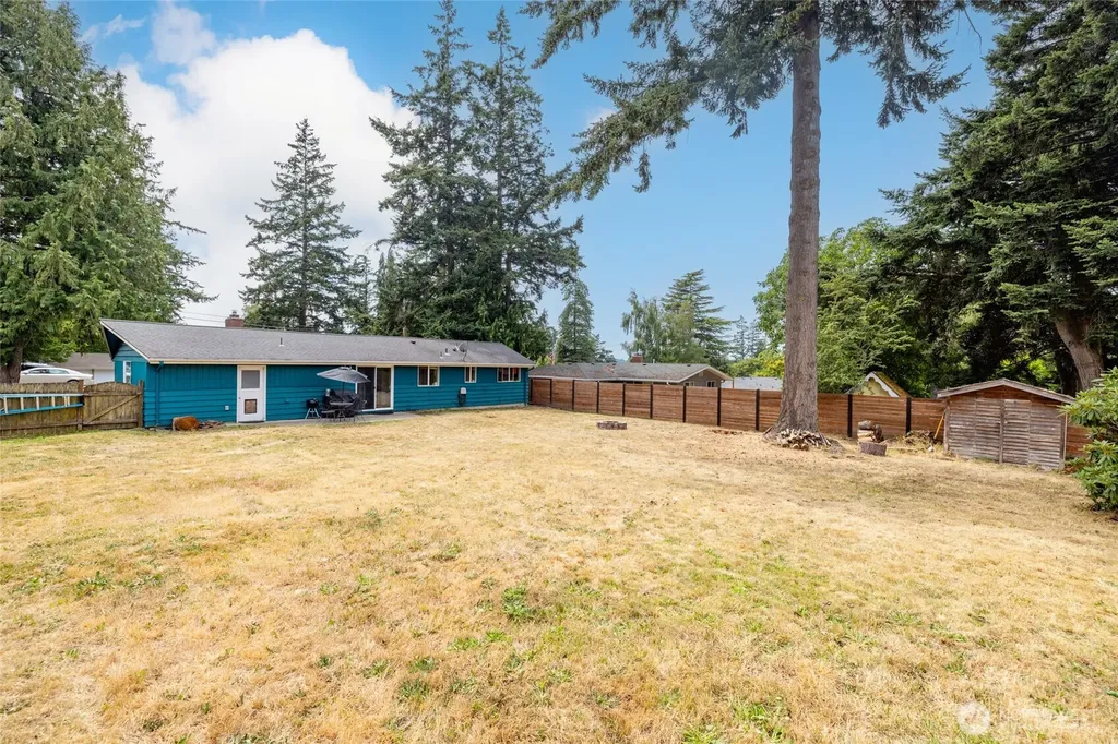 1580 NE 11th Avenue Oak Harbor WA 98277