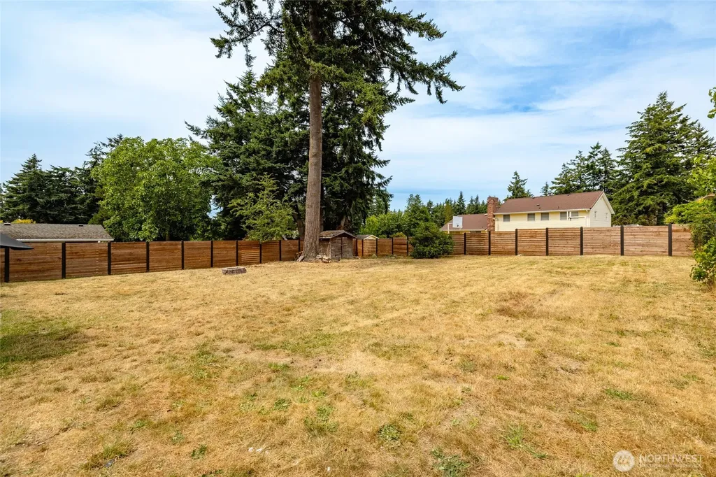 1580 NE 11th Avenue Oak Harbor WA 98277