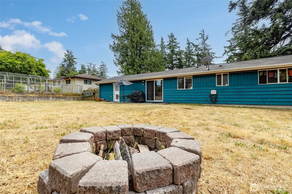1580 NE 11th Avenue Oak Harbor WA 98277