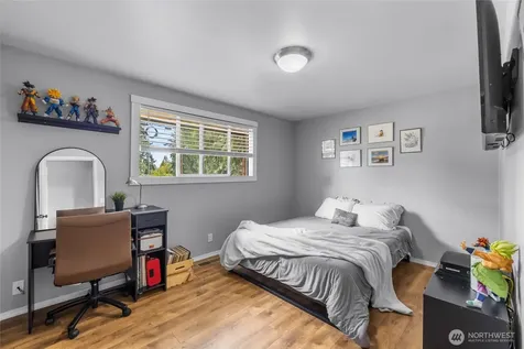 1580 NE 11th Avenue Oak Harbor WA 98277
