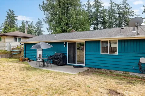 1580 NE 11th Avenue Oak Harbor WA 98277