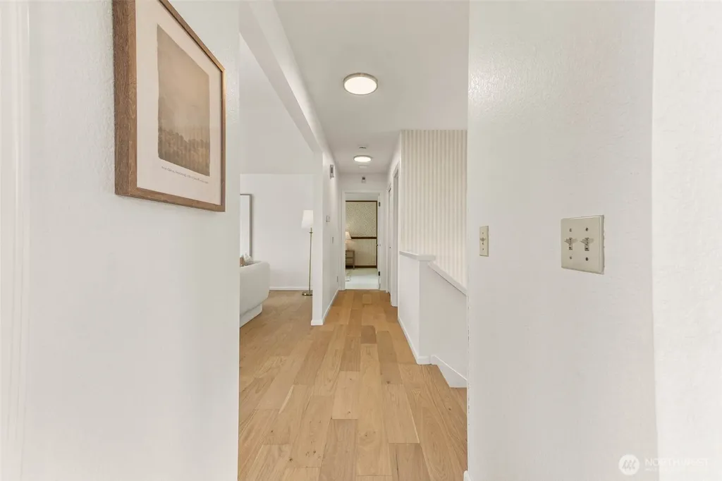 543 Hemlock Way Edmonds WA 98020