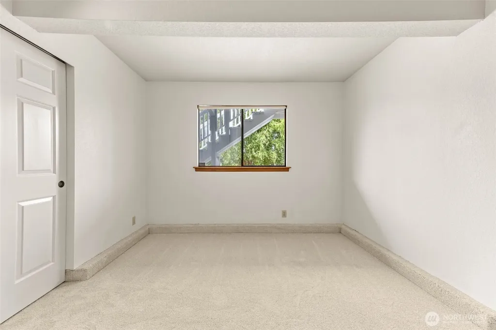 543 Hemlock Way Edmonds WA 98020