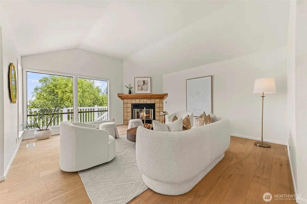 543 Hemlock Way Edmonds WA 98020