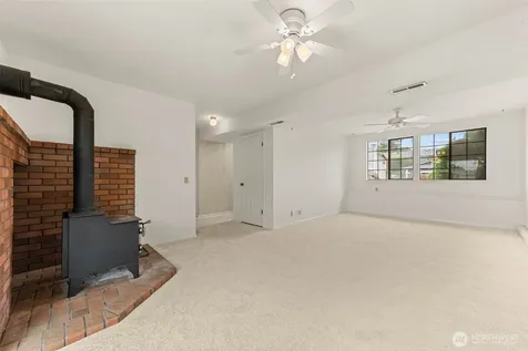 543 Hemlock Way Edmonds WA 98020